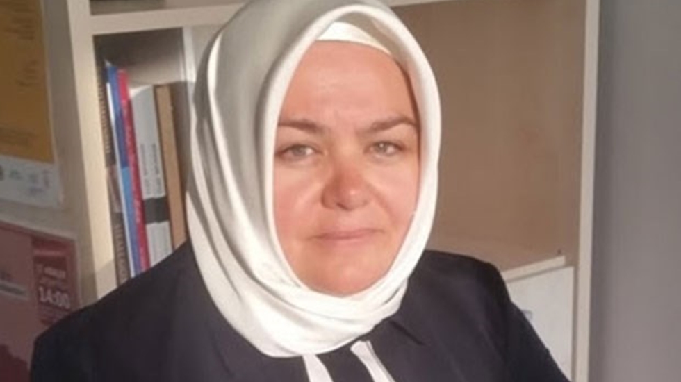 Türbanlı Bakan Ayşen Gürcan: ‘Tesettürün bir misyonu var’