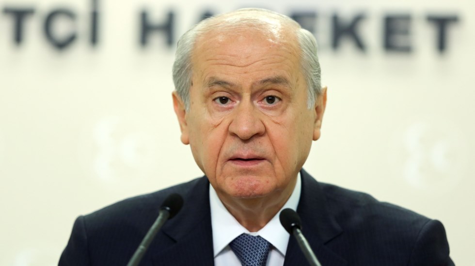 Bahçeli panikte… “Bir türlü tabandaki erimeyi durduramıyor"
