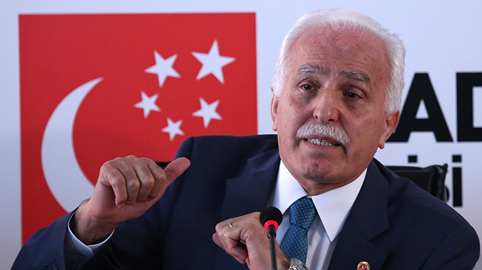 Kamalak: Bu ülkenin sarhoşu, ayyaşı, hatta ateisti bile Müslüman