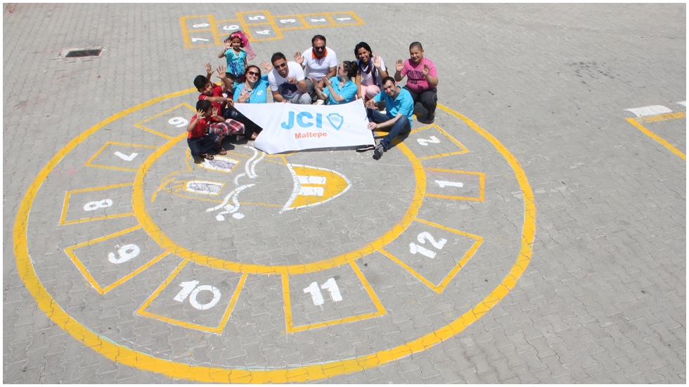 Geleneksel çocuk oyunları Maltepe’de hayat buluyor