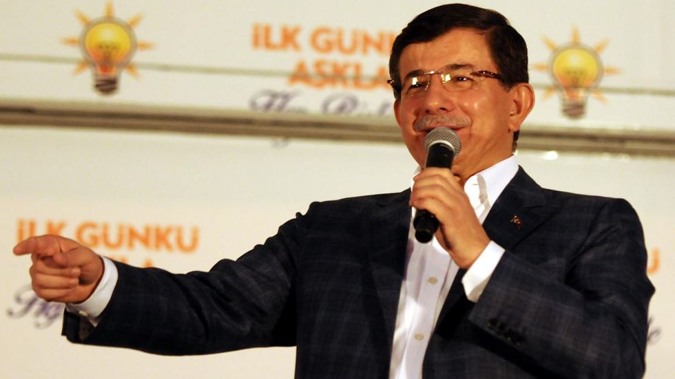 Davutoğlu cephesinden dikkat çeken iddia: "12-13 milletvekili bizimle görüşüyor"