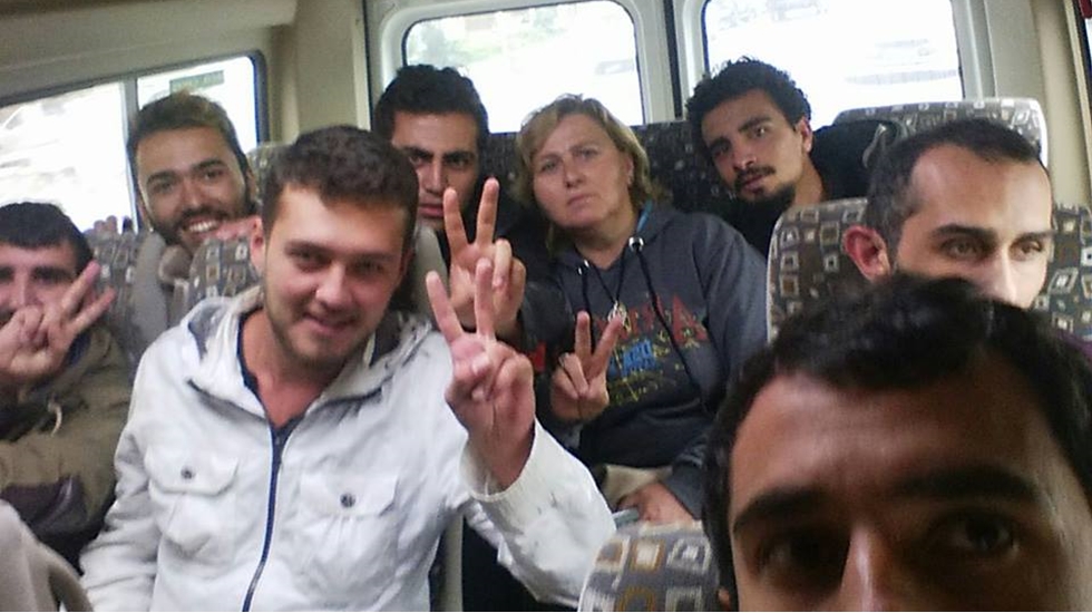 Büyükçekmece Belediye zabıtası çevrecilere saldırdı