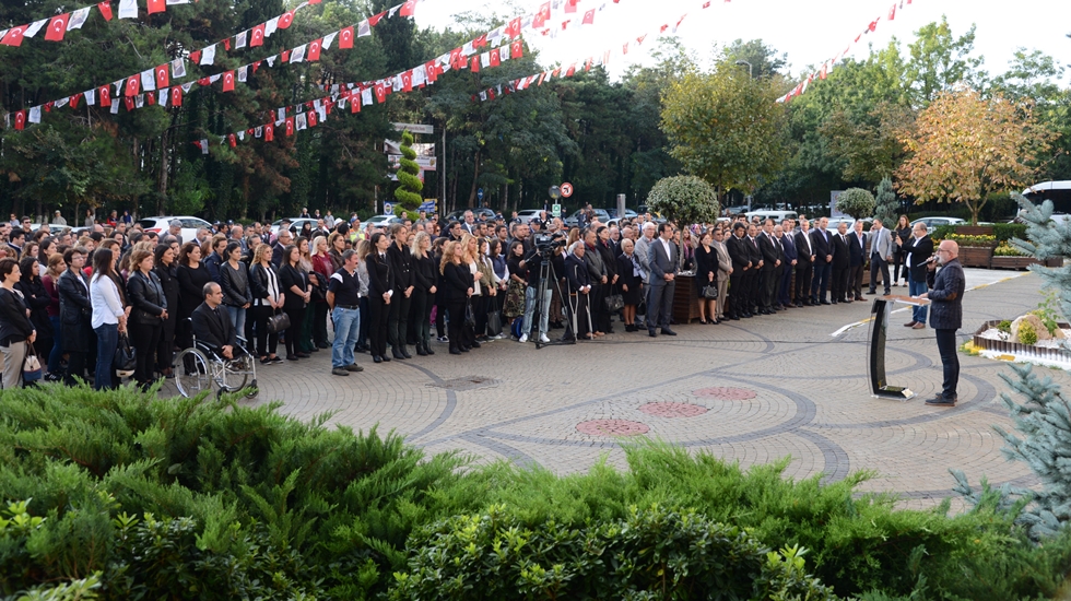 Katledilenler için Beylikdüzü belediyesi anma töreni düzenledi