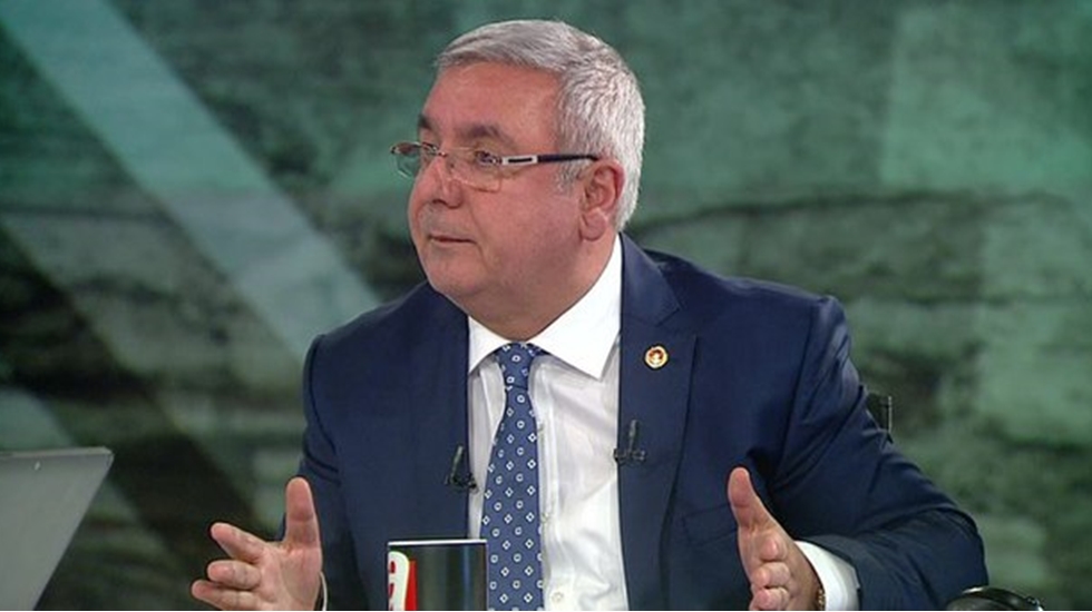 AKP’den aday gösterilmeyen Metiner: Yalan üzerine kurulan iktidarlar kaybetmeye mahkumdur