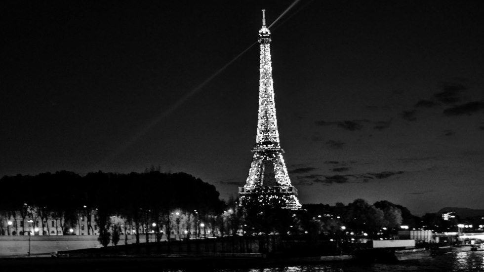 Fransa'da &uuml;lke genelinde 'acil durum' krizi