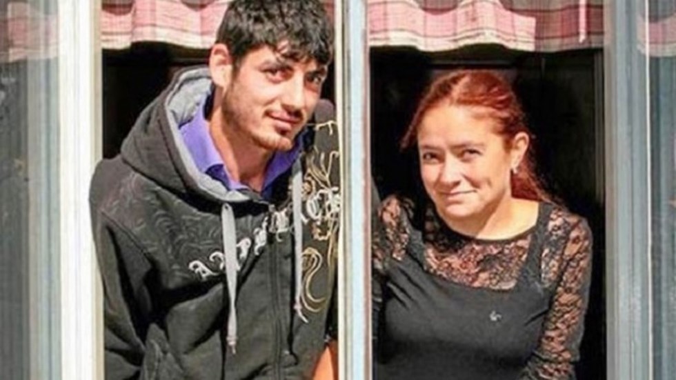 Aşık olduğu dilenciyle evlendi!