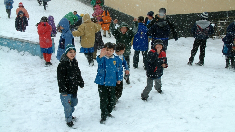 Kar, hangi illerde okulları tatil etti?