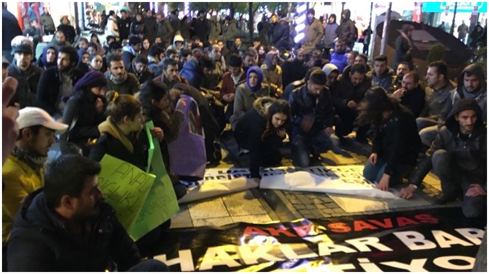 Avcılar’da yasaklar ve saldırılar protesto edildi