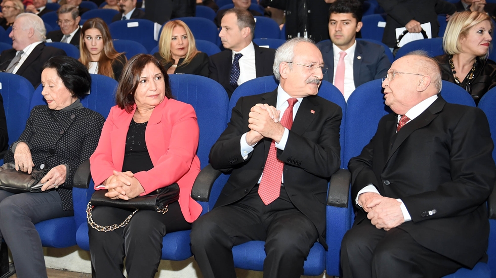 Kılıçdaroğlu Sevda Cenap And Vakfı ödül gecesine katıldı