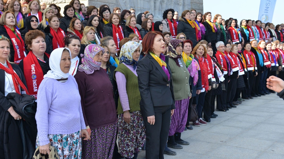 Toprak: ‘Kadın Olarak Seçiyor ve Seçiliyorsak Bunu Atatürk’e Borçluyuz’