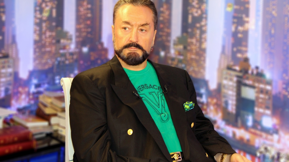 En yakınındaki isim Adnan Oktar’ın ‘ünlü’ müritlerini açıkladı