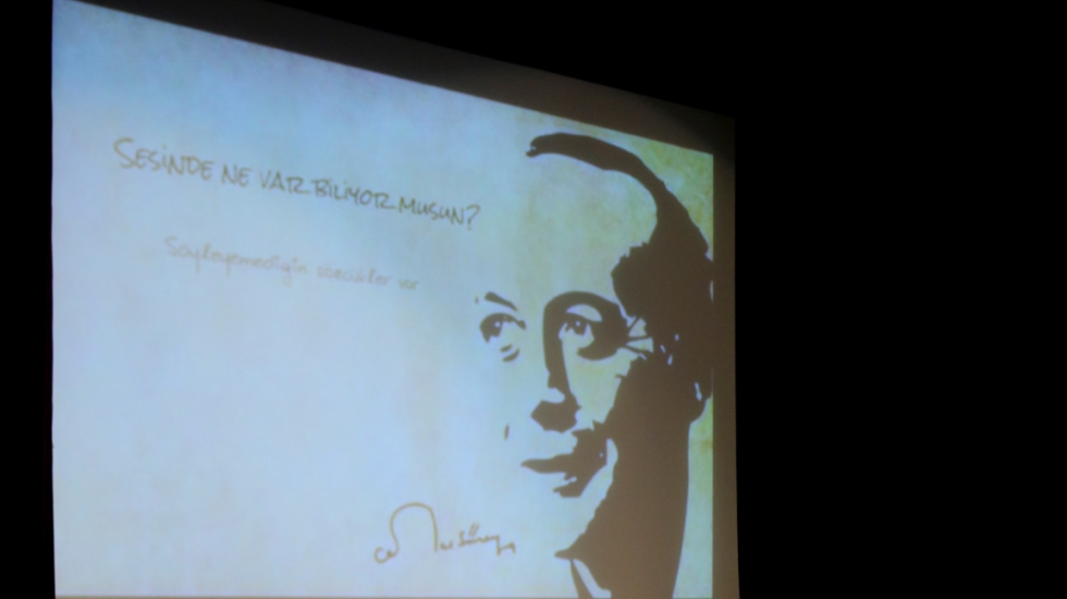 Cemal Süreya şiirleriyle anıldı