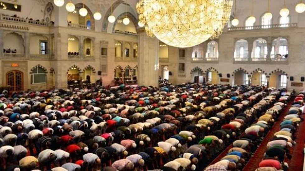 T&uuml;rkiye'de namaz kılanlar azalmış...