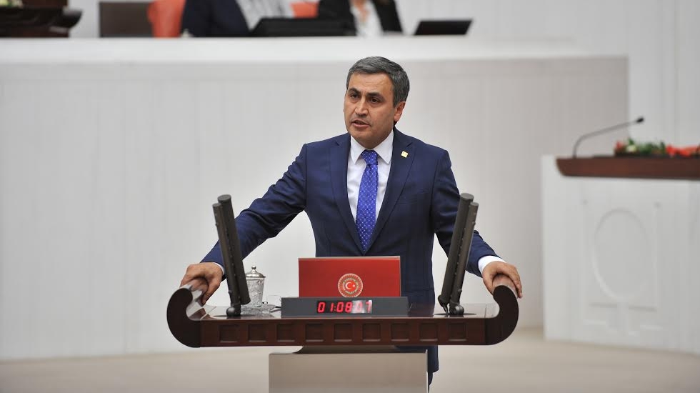 CHP’li Yılmaz: Belediye, 9 yıldır atıl bir inşaatı neden geri aldı?