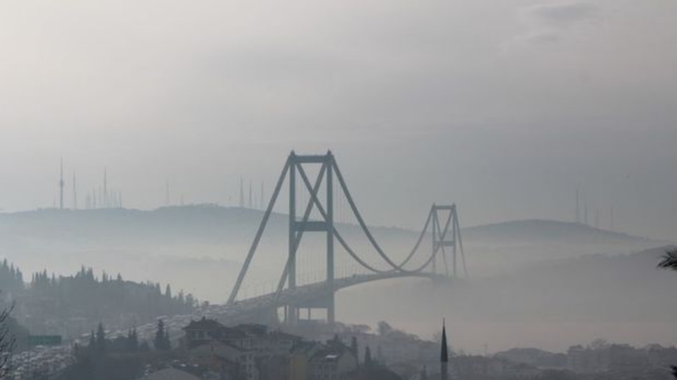 İstanbul güne sisle uyandı