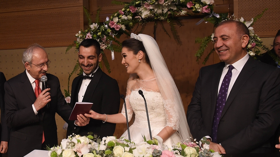 Gürsel Tekin’in mutlu günü