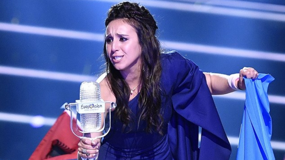 Eurovision’da zafer Türk kökenli Jamala’nın