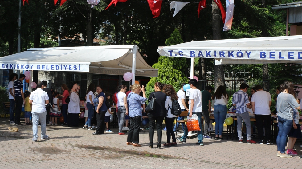Bakırköy’de Liselilerden Çocuk Yuvasına Anlamlı Proje