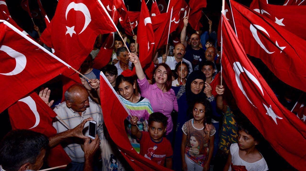 Avcılar Milli Egemenlik Parkı’nda Cumhuriyet ve Demokrasi Nöbeti