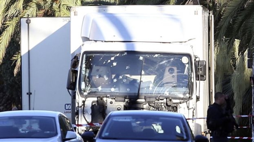 Nice katliamcısının ismi Mohamed Lahouaiej Bouhlel