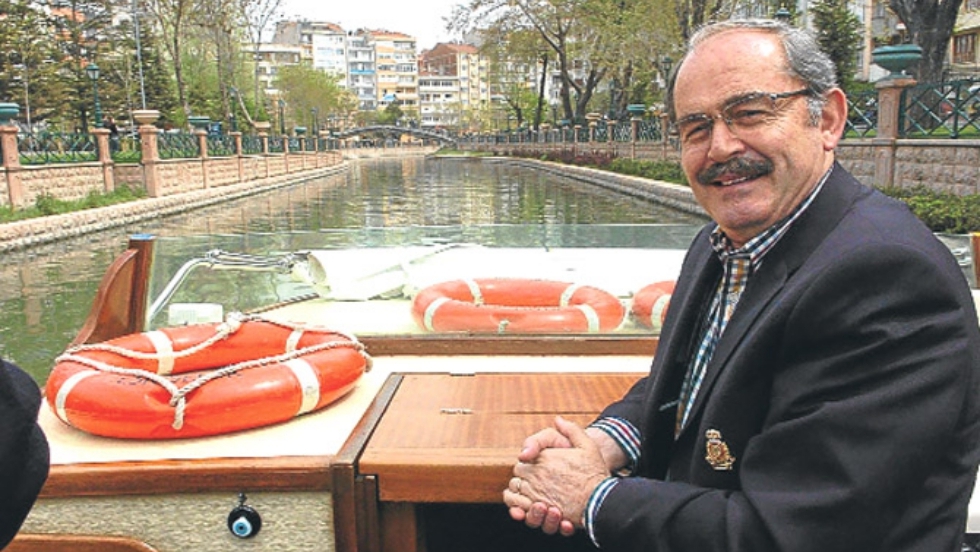 &Ouml;zg&uuml;r &Ouml;zel'den duygulandıran Yılmaz B&uuml;y&uuml;kerşen paylaşımı