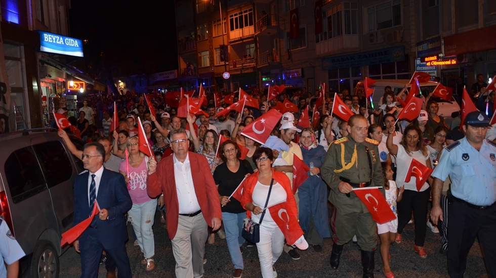 Çatalca halkı, her yıl olduğu gibi 30 Ağustos’ta yine meydanlardaydı