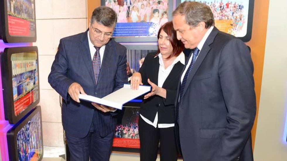 Avcılar Belediyesinin çalışmaları CHP Genel Merkezinde ilgiyle izlendi