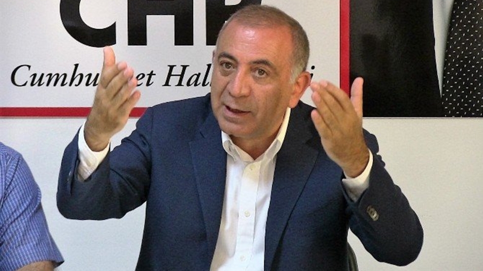 Tekin: “Faize ve krediye bulaşmamış vatandaş kalmadı”
