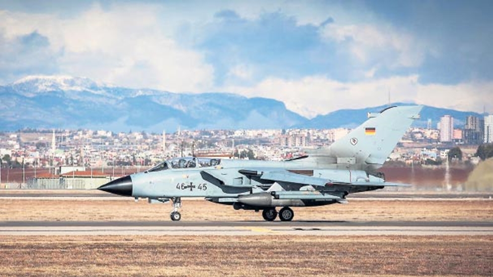 Alman Savunma Bakanı İncirlik’ten çekilme takvimini açıkladı