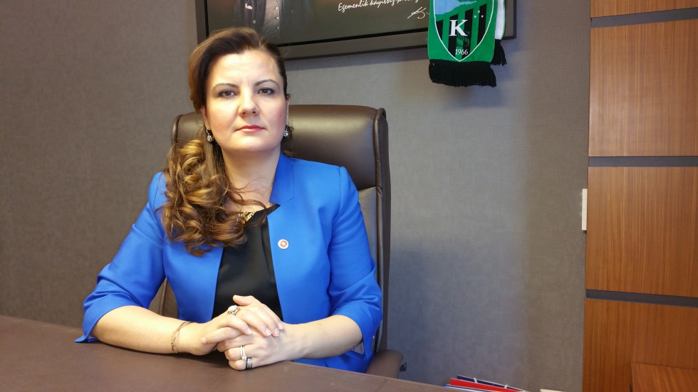 Hürriyet: “Yalanlarınızı çocuklarımızdan uzak tutun”