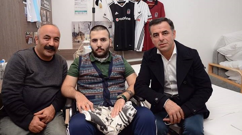 Yarkadaş’dan maganda kurşunuyla felç olan gence ziyaret