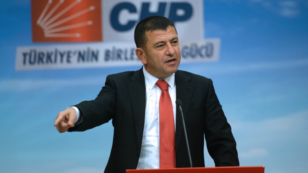 Madem esnafa verecek paranız yoktu, neden binlerce kişiyi günlerdir oyaladınız?”