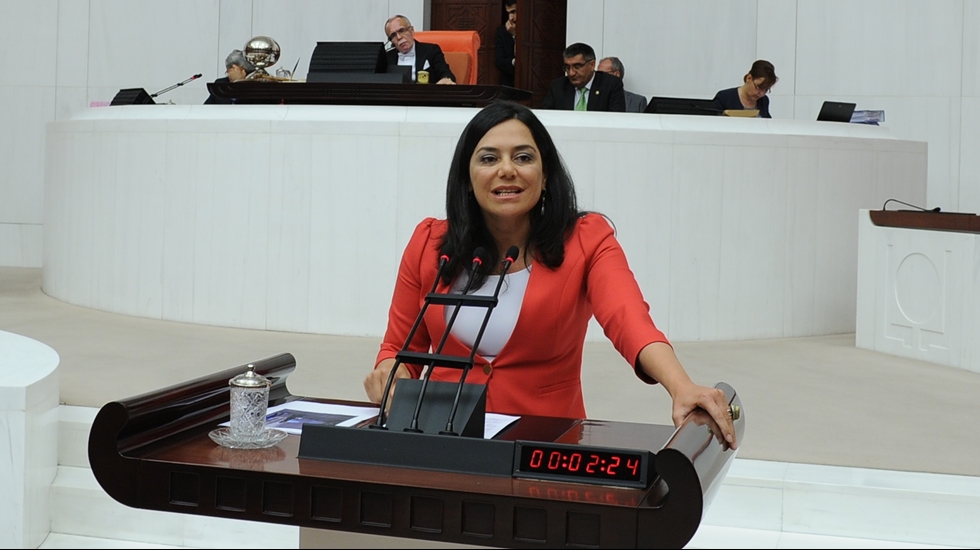 AKP çalışana da okuyana da gün yüzü göstermeyecek!