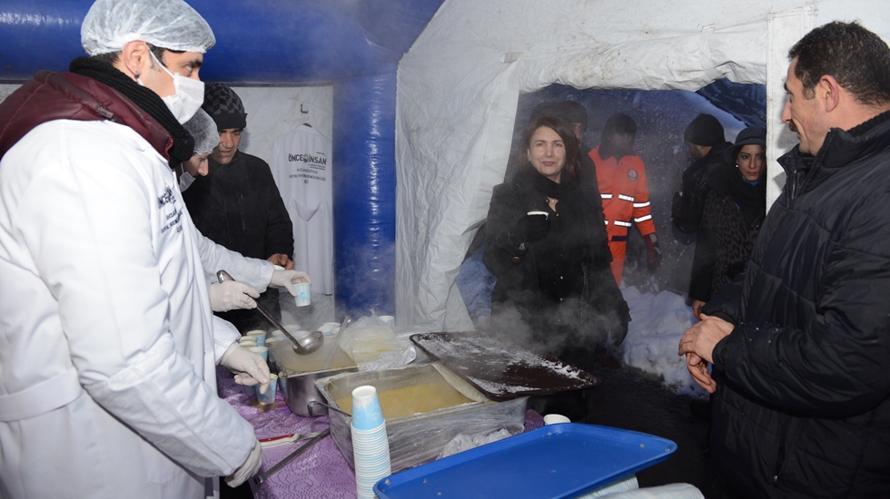 İstanbul’da soğuk hava, Avcılar’da sıcak çorba