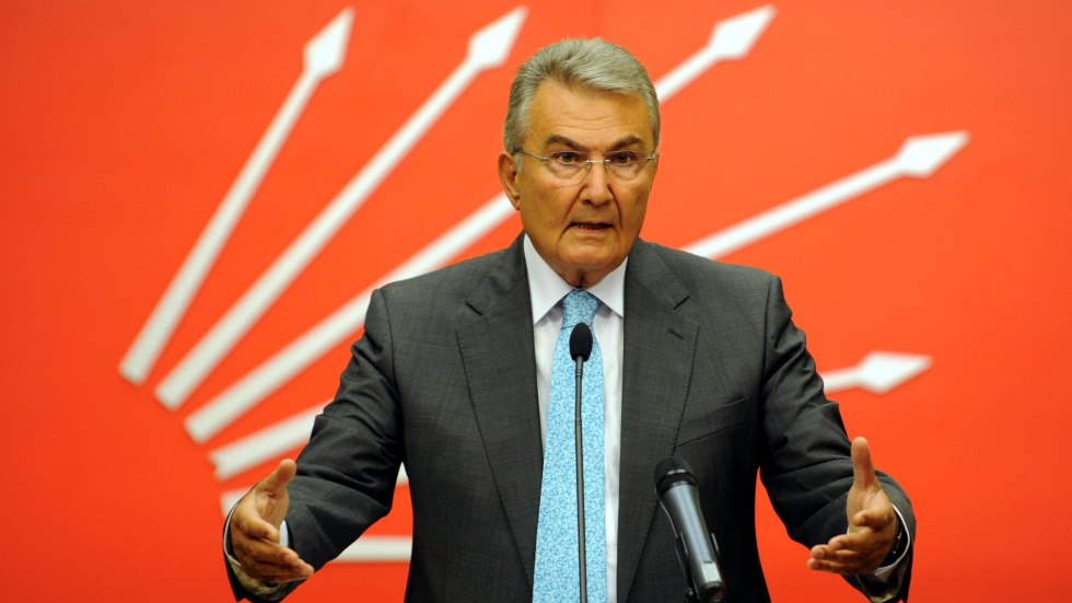 Baykal: “Türkiye’nin derdi miydi anayasa?”