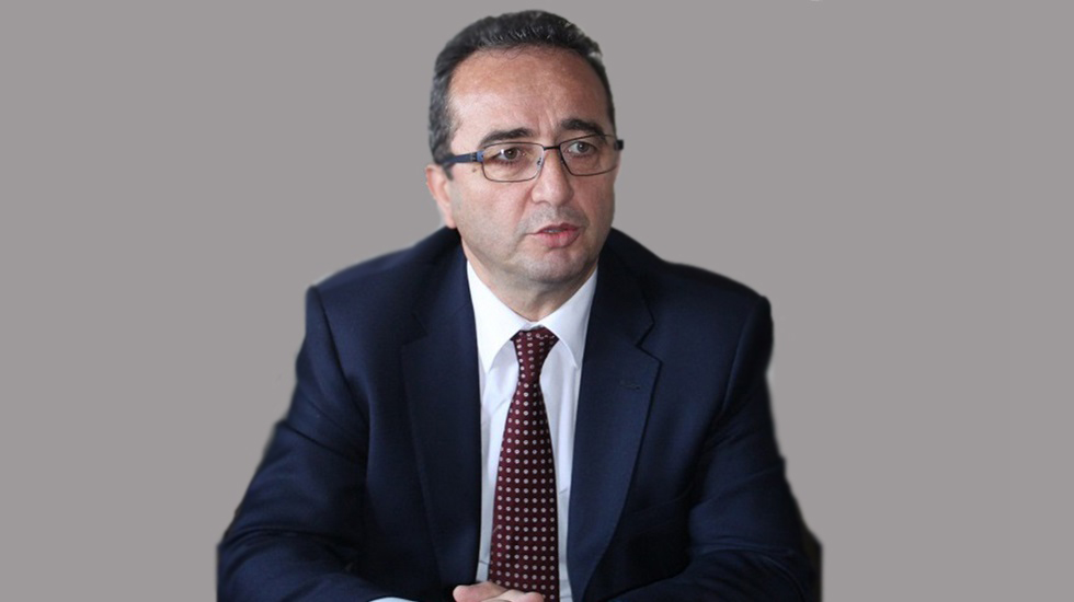 Demokratik başkanlık sistemi değil ‘Dikta Anayasası’