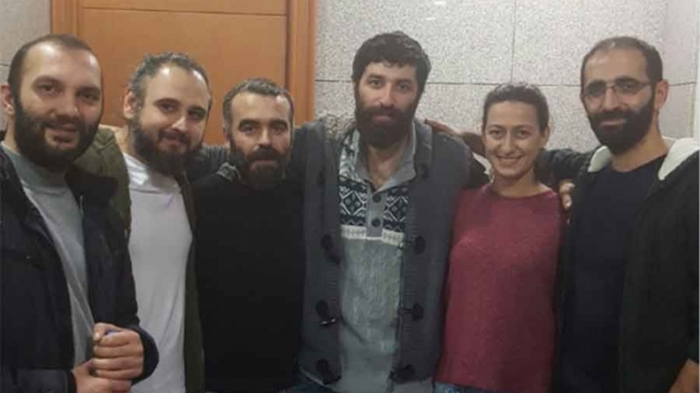 Gözaltındaki Gazetecilerden 3’ü tutuklandı, 3’ü serbest