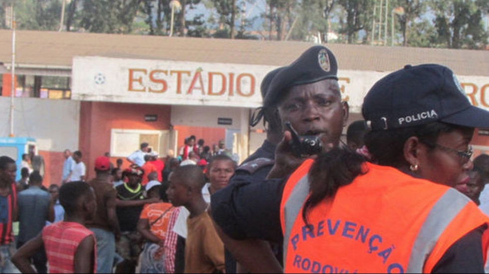 Stadyumda izdiham: 17 kişi hayatını kaybetti