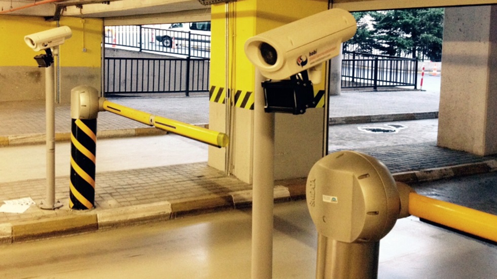 AVM otoparklarında plaka tanıma sistemi başladı
