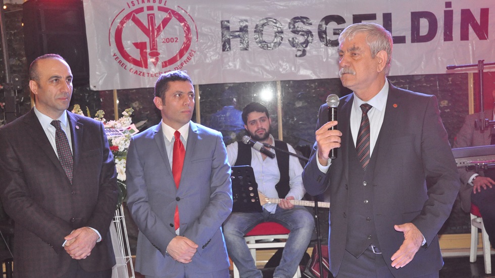 Gazetecilerden gecikmeli 10 Ocak kutlaması