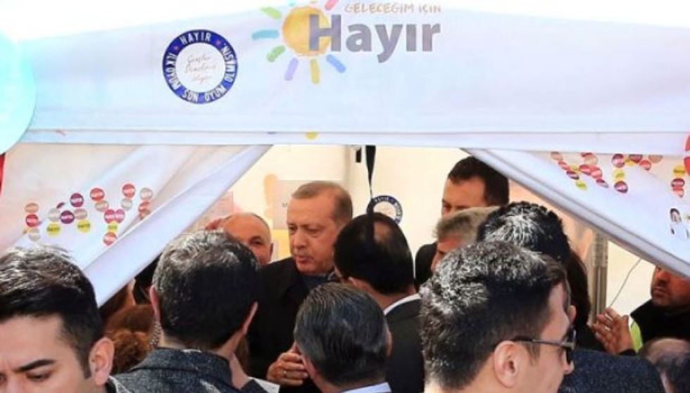 Erdoğan’ın hayır çadırındakilere ‘sizde genel başkanınız gibi yalancısınız’ sözlerine ilginç açıklama: Demokrasi jesti!
