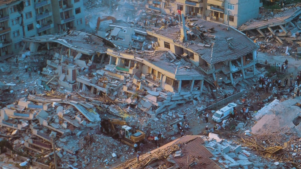 Olası İstanbul depreminde "790 bin bina risk altında. 48 bin binada ağır hasar olacak"