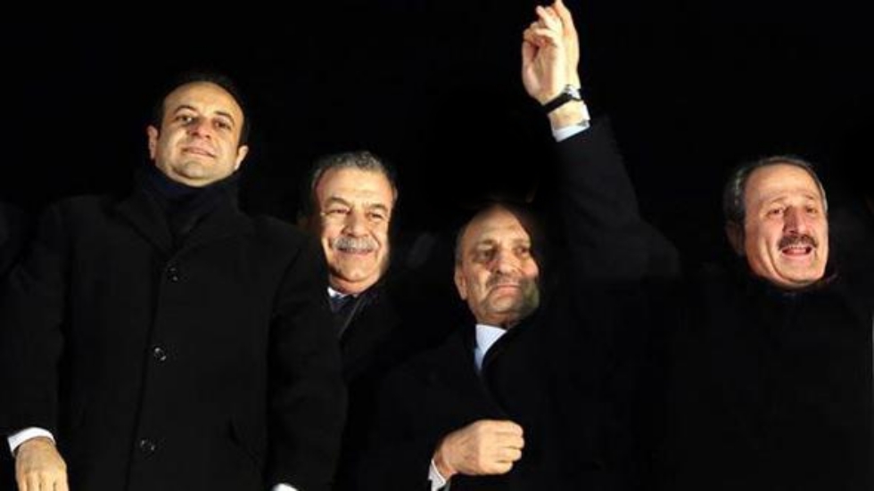 Erdoğan’dan AKP’li 4 eski bakana yurt dışına çıkmayın talimatı