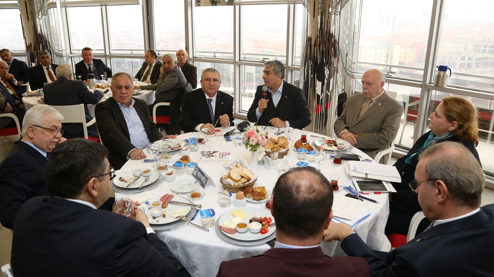 İl Başkanı Canpolat, iş dünyasıyla bir araya geldi