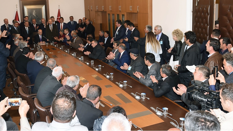 Kılıçdaroğlu Ankaralı muhtarlarla buluştu
