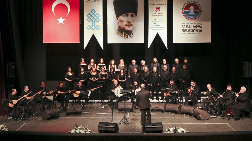 Aşık Veysel türküleriyle anıldı