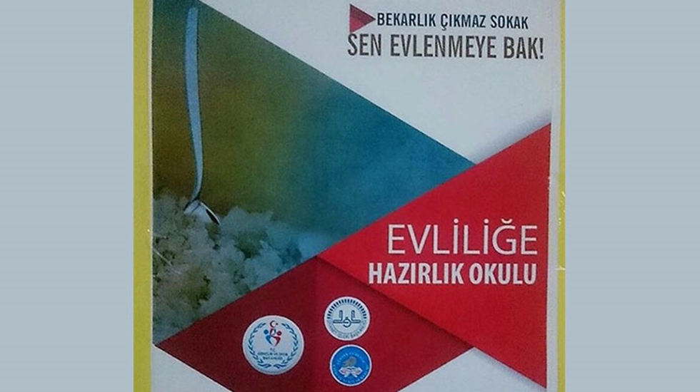 Öğrenci Yurdunda; “Bekarlık çıkmaz sokak, sen evlenmeye bak”