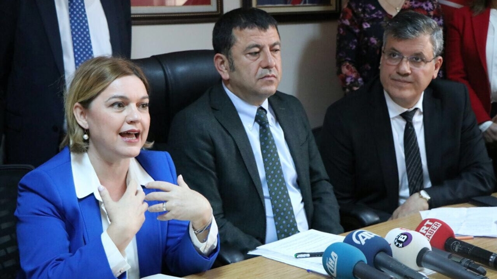 “İstikrarsızlık, yaşadığımız iflas, işsizlik ve yoksulluğun ta kendisidir”