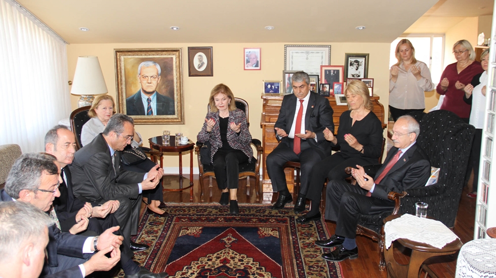 Kılıçdaroğlu’ndan Erdoğan Teziç’in ailesine taziye ziyareti