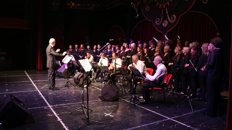 Tiyatrodan heykel yapımına sanatın her alanı Avcılar’da